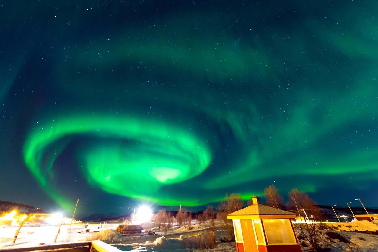 Vikran Vacation: Sea Fishing And Northern Lights Экстерьер фото